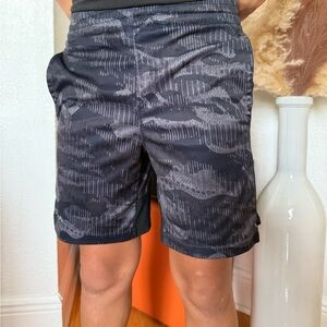 Preowned, boys Black and Gray adidas climalite Camo Shorts,size 8